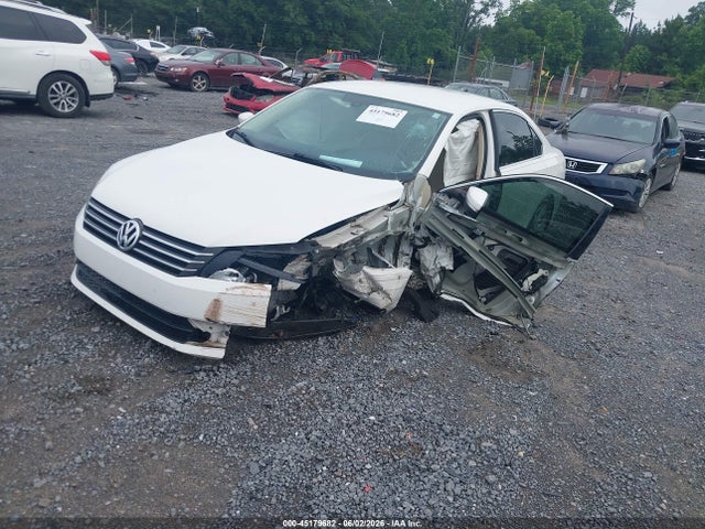 Aukcja sprzedaży 2015 Volkswagen Passat 1.8t Limited Edition, vin: 1VWAS7A33FC108536, numer aukcji: 45179682