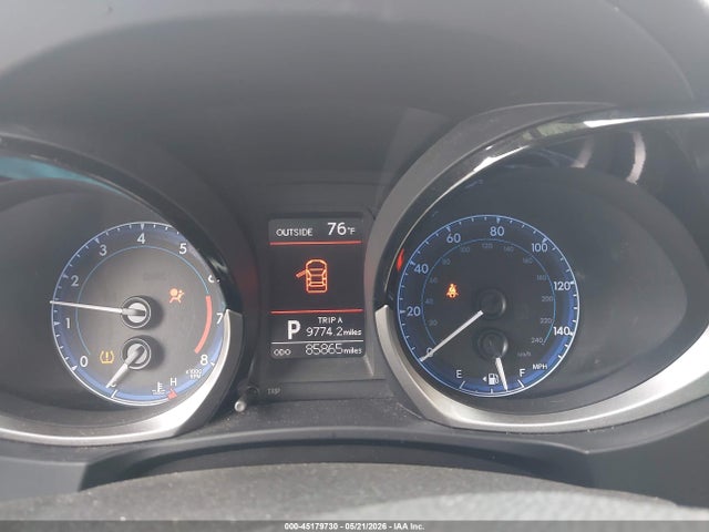 45179730 :رقم المزاد ، 2T1BURHE6FC403206 vin ، 2015 Toyota Corolla S Plus مزاد بيع