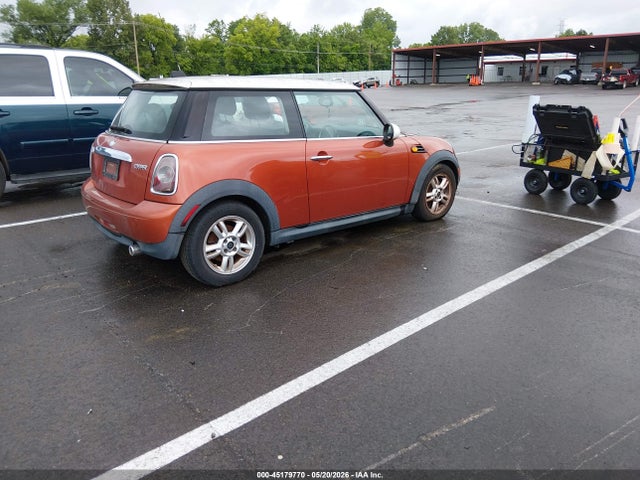 45179770 :رقم المزاد ، WMWSU3C52BT092586 vin ، 2011 Mini Cooper مزاد بيع