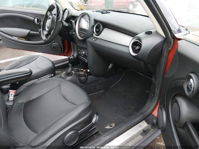 45179770 :رقم المزاد ، WMWSU3C52BT092586 vin ، 2011 Mini Cooper مزاد بيع