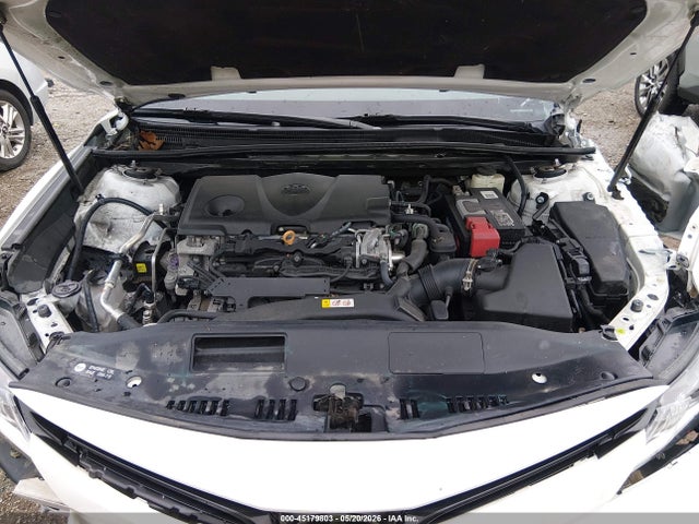 45179803 :رقم المزاد ، 4T1B11HK4JU064128 vin ، 2018 Toyota Camry Le مزاد بيع