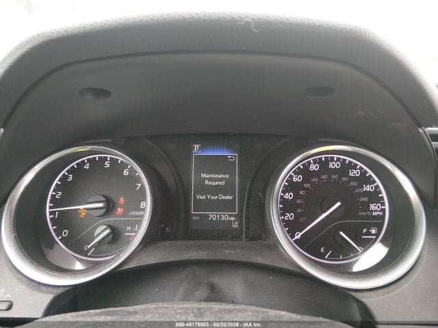 45179803 :رقم المزاد ، 4T1B11HK4JU064128 vin ، 2018 Toyota Camry Le مزاد بيع