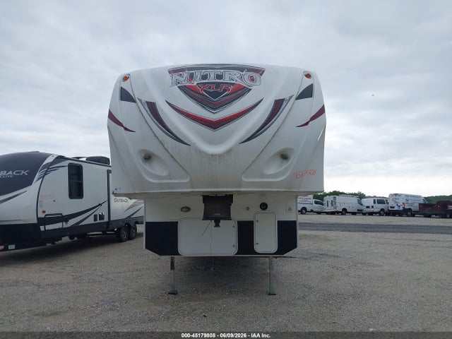 2013 Forest River Nitro Xlr 38dbq5 Toy Hauler 5th Whl Travel Trailer მანქანა იყიდება აუქციონზე, vin: 4X4FXLP30DM600405, აუქციონის ნომერი: 45179808