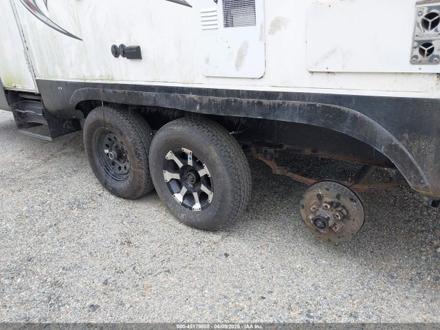 2013 Forest River Nitro Xlr 38dbq5 Toy Hauler 5th Whl Travel Trailer მანქანა იყიდება აუქციონზე, vin: 4X4FXLP30DM600405, აუქციონის ნომერი: 45179808