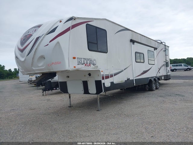 2013 Forest River Nitro Xlr 38dbq5 Toy Hauler 5th Whl Travel Trailer მანქანა იყიდება აუქციონზე, vin: 4X4FXLP30DM600405, აუქციონის ნომერი: 45179808