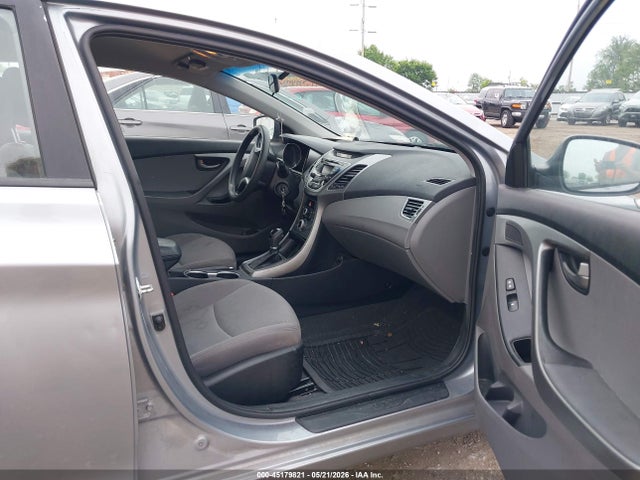 2016 Hyundai Elantra Se მანქანა იყიდება აუქციონზე, vin: 5NPDH4AE6GH674095, აუქციონის ნომერი: 45179821