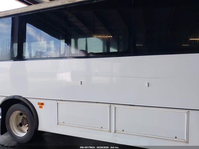 Ic Corporation 3000 Hc 2017 4DRASAAN2HH474474 Image 6