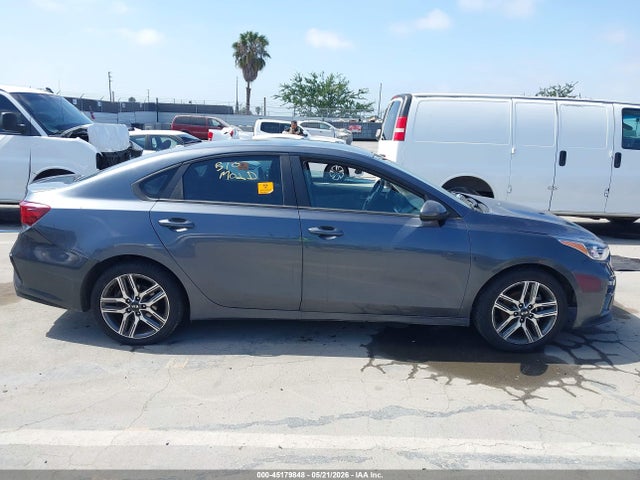 3KPF24AD7ME286830 KIA Forte Lxs