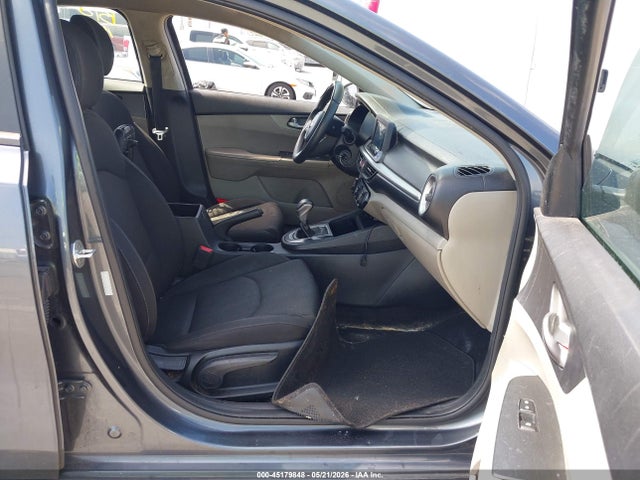 3KPF24AD7ME286830 KIA Forte Lxs