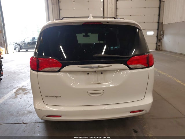 Chrysler Voyager Lxi 2020 2C4RC1DG7LR156817 Image 16