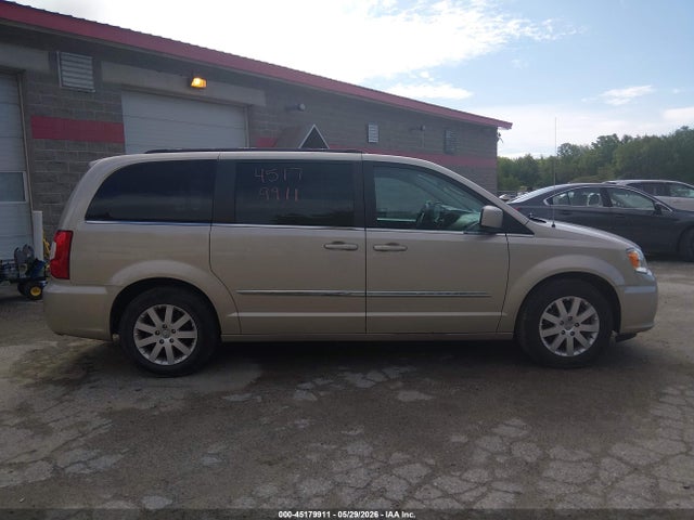 45179911 :رقم المزاد ، 2C4RC1BG0FR638911 vin ، 2015 Chrysler Town & Country Touring مزاد بيع
