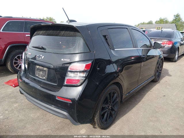 45179921 :رقم المزاد ، 1G1JF6SB6J4112289 vin ، 2018 Chevrolet Sonic Premier Auto مزاد بيع