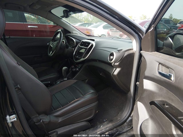 45179921 :رقم المزاد ، 1G1JF6SB6J4112289 vin ، 2018 Chevrolet Sonic Premier Auto مزاد بيع