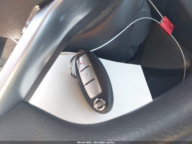 45179928 :رقم المزاد ، 3N1CP5BV7ML494903 vin ، 2021 Nissan Kicks S Xtronic Cvt مزاد بيع