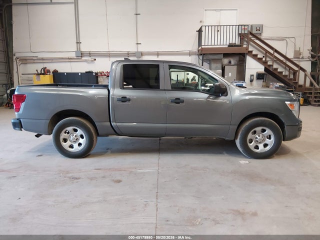 1N6AA1EC7PN114114 Nissan Titan S 4x4