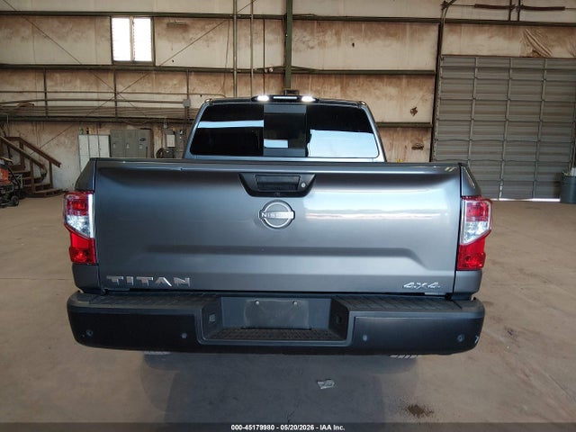 1N6AA1EC7PN114114 Nissan Titan S 4x4
