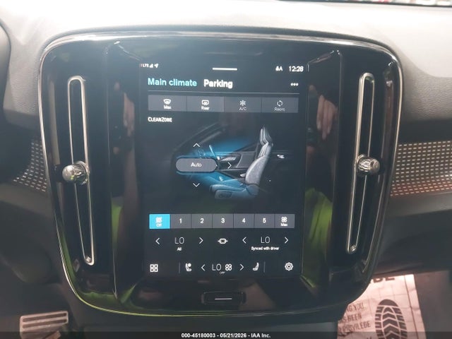 Продажа на аукционе авто 2022 Volvo Xc40 Recharge Pure Electric P8 Twin Ultimate, vin: YV4ED3UB7N2700341, номер лота: 45180003