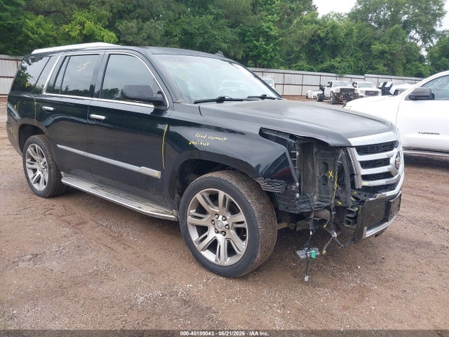 45180043 :رقم المزاد ، 1GYS4BKJ0FR163941 vin ، 2015 Cadillac Escalade Luxury مزاد بيع
