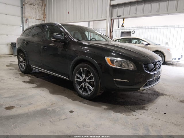 Aukcja sprzedaży 2016 Volvo V60 Cross Country T5, vin: YV4612HK4G1006040, numer aukcji: 45180049