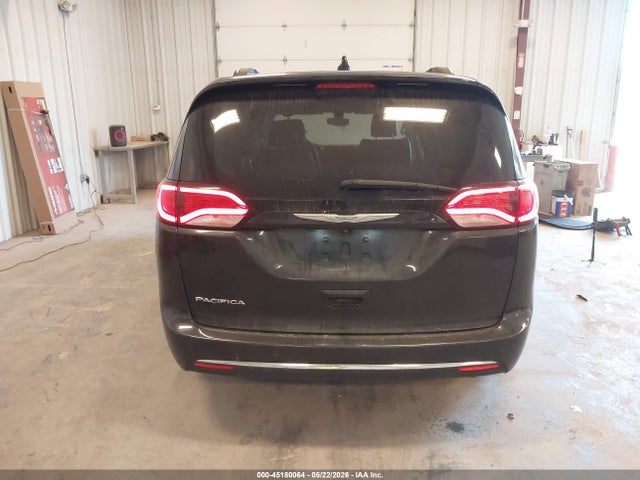 Auction sale of the 2017 Chrysler Pacifica Touring-l, vin: 2C4RC1BG9HR675748, lot number: 45180064