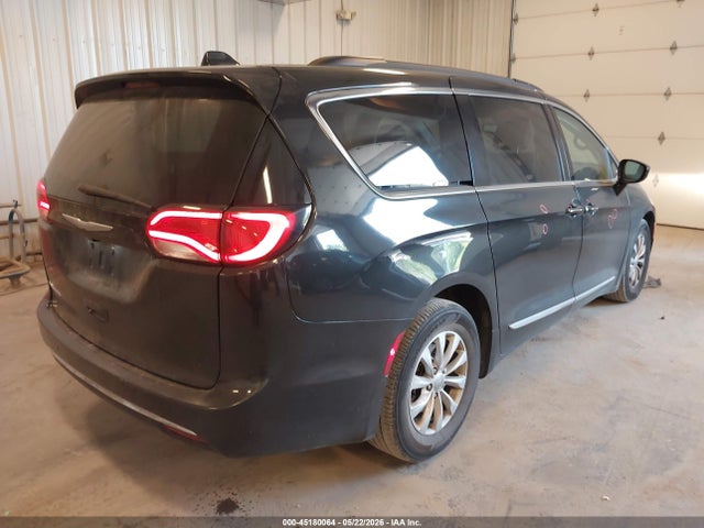 Auction sale of the 2017 Chrysler Pacifica Touring-l, vin: 2C4RC1BG9HR675748, lot number: 45180064