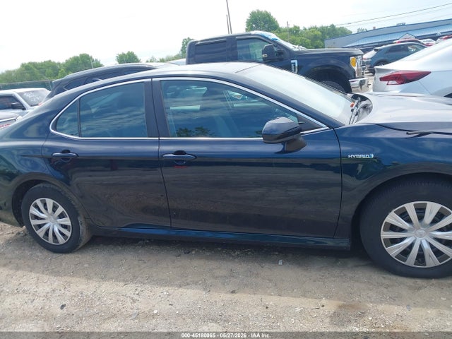 Продаж на аукціоні авто 2020 Toyota Camry Le Hybrid, vin: 4T1C31AK2LU519621, номер лоту: 45180065