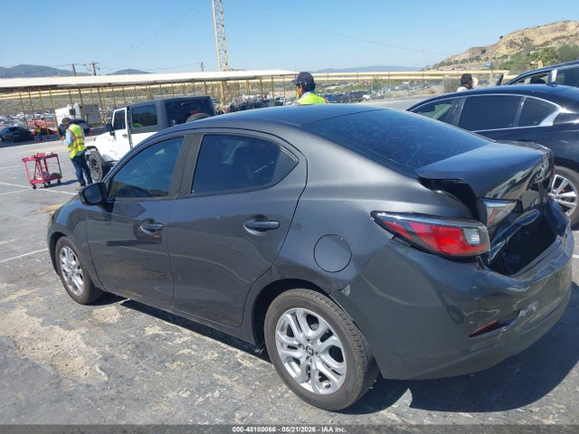 3MYDLBYV0JY311148 Toyota YARIS IA