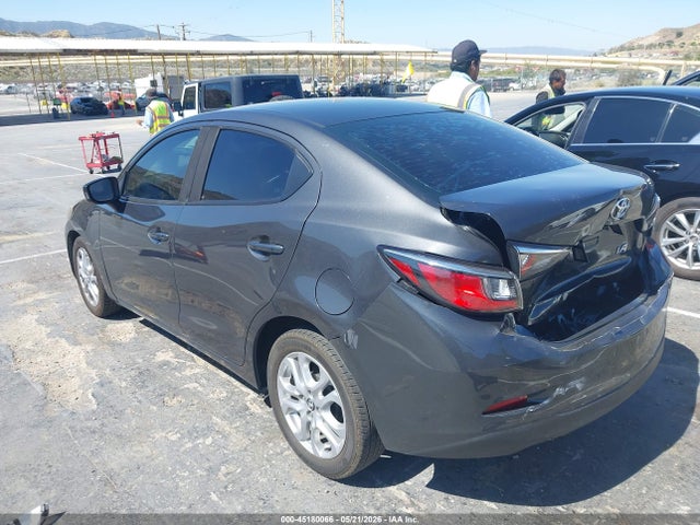 3MYDLBYV0JY311148 Toyota YARIS IA