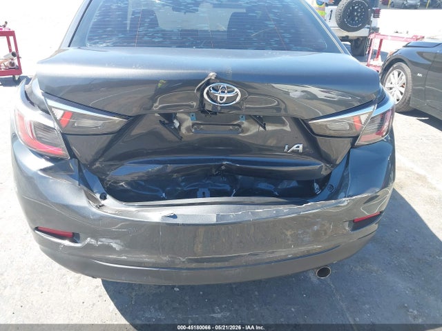 3MYDLBYV0JY311148 Toyota YARIS IA