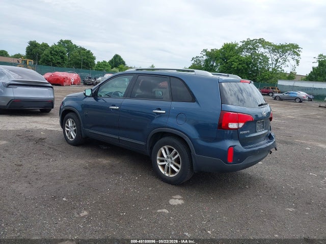 Продажа на аукционе авто 2015 Kia Sorento Lx, vin: 5XYKT3A64FG579260, номер лота: 45180096