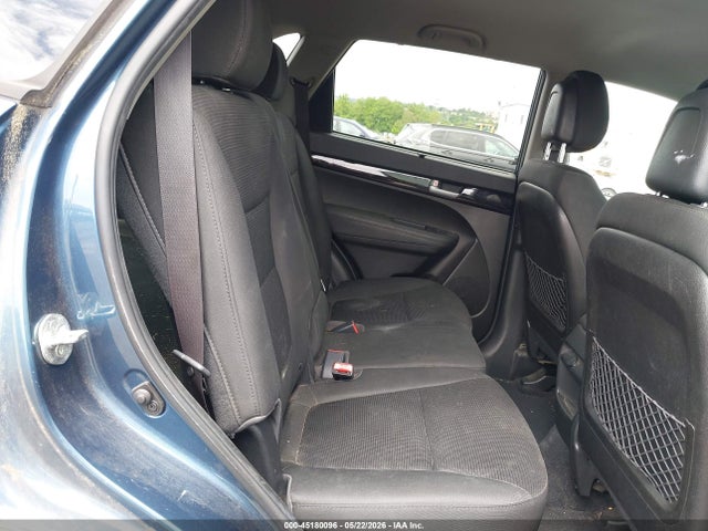 Продажа на аукционе авто 2015 Kia Sorento Lx, vin: 5XYKT3A64FG579260, номер лота: 45180096