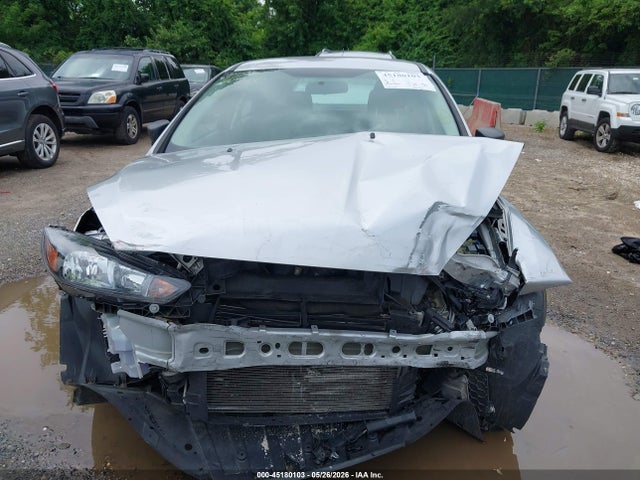 2018 Ford Focus S მანქანა იყიდება აუქციონზე, vin: 1FADP3E25JL285017, აუქციონის ნომერი: 45180103