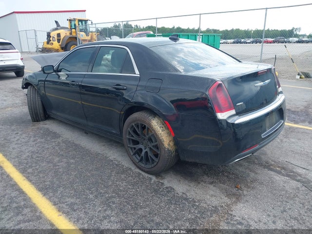45180143 :رقم المزاد ، 2C3CCARG4JH302421 vin ، 2018 Chrysler 300 Touring L Awd مزاد بيع