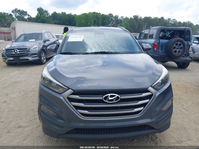 2018 Hyundai Tucson Sel მანქანა იყიდება აუქციონზე, vin: KM8J33A43JU677631, აუქციონის ნომერი: 45180158