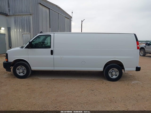 Chevrolet Express 3500 Work Van 2017 1GCZGHFG4H1272899 Image 18