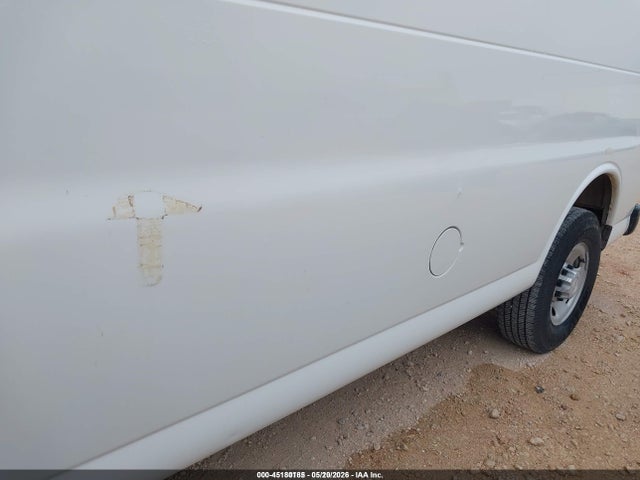Chevrolet Express 3500 Work Van 2017 1GCZGHFG4H1272899 Image 13
