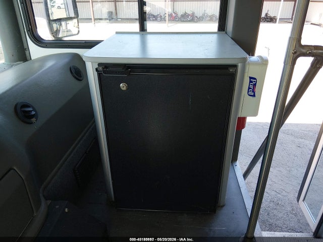 Aukcja sprzedaży 2013 Freightliner Chassis M Line Shuttle Bus, vin: 4UZADEDT5DCFF5048, numer aukcji: 45180197