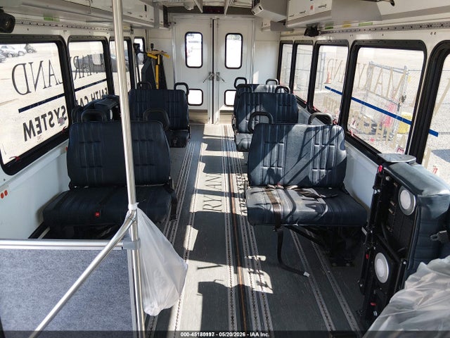 Aukcja sprzedaży 2013 Freightliner Chassis M Line Shuttle Bus, vin: 4UZADEDT5DCFF5048, numer aukcji: 45180197