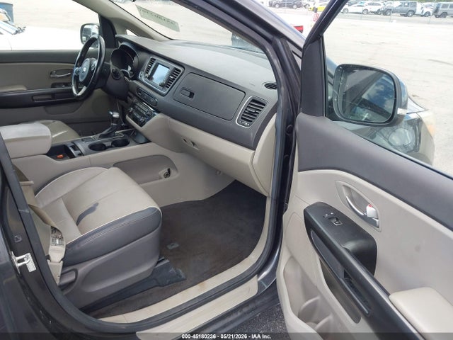 2017 Kia Sedona Lx მანქანა იყიდება აუქციონზე, vin: KNDMB5C17H6322740, აუქციონის ნომერი: 45180236