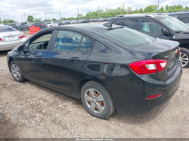 Продаж на аукціоні авто 2018 Chevrolet Cruze Ls Auto, vin: 1G1BC5SM2J7161321, номер лоту: 45180263