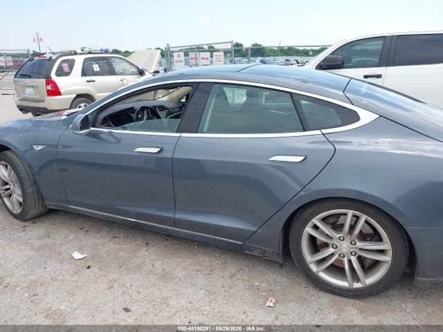 Tesla Model S P85 2014 5YJSA1H13EFP38375 Image 14