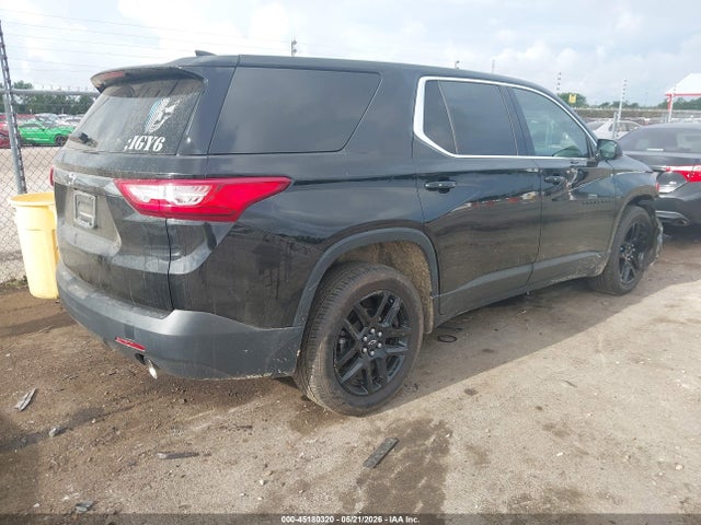 Chevrolet Traverse Ls 2019 1GNERFKWXKJ292339 Image 4
