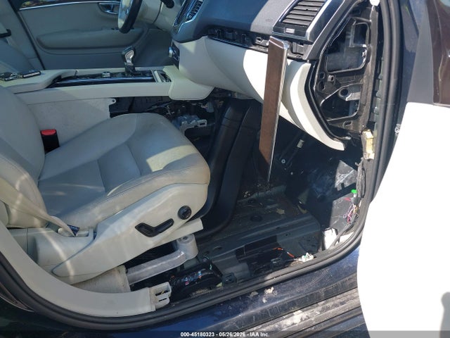 45180323 :رقم المزاد ، YV4A22PK6G1048220 vin ، 2016 Volvo Xc90 T6 Momentum مزاد بيع