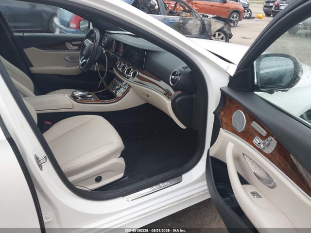 45180325 :رقم المزاد ، WDDZH6JB0KA556153 vin ، 2019 Mercedes-benz E-class E 450 مزاد بيع