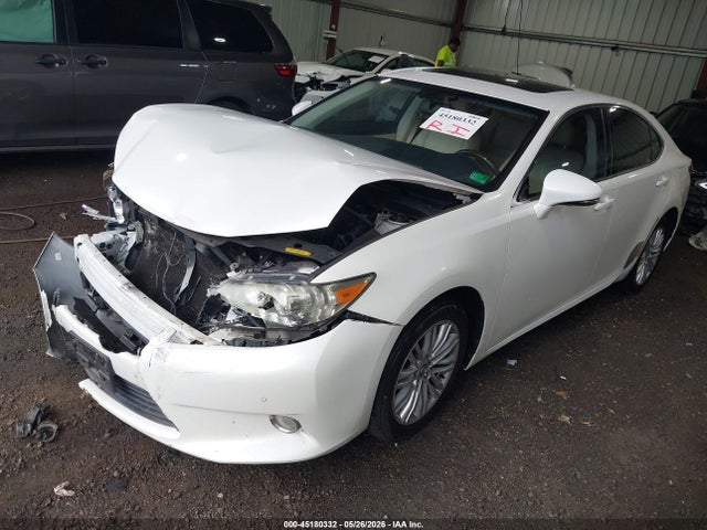 45180332 :رقم المزاد ، JTHBK1GG5D2043186 vin ، 2013 Lexus Es 350 مزاد بيع