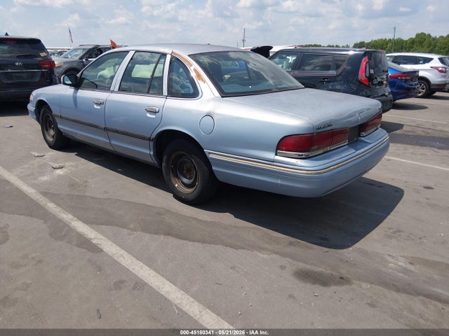 45180341 :رقم المزاد ، 2FALP71W6VX142890 vin ، 1997 Ford Crown Victoria Police Interceptor مزاد بيع