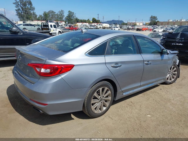 Hyundai Sonata Sport 2017 5NPE34AF0HH444467 Image 4