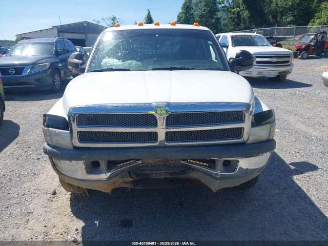 45180401 :رقم المزاد ، 1B7MC33W8WJ146773 vin ، 1998 Dodge Ram 3500 St مزاد بيع