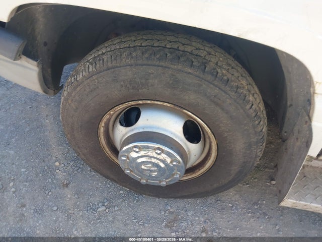 45180401 :رقم المزاد ، 1B7MC33W8WJ146773 vin ، 1998 Dodge Ram 3500 St مزاد بيع