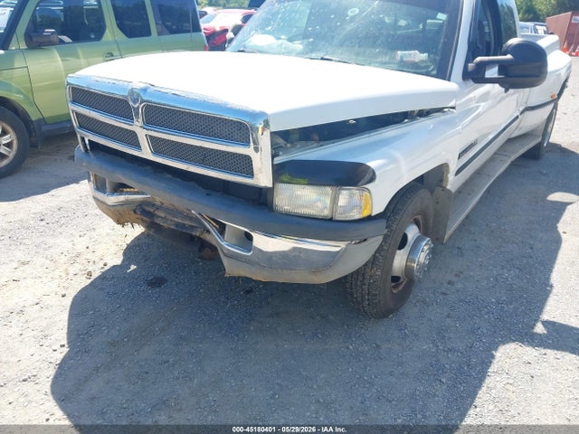 45180401 :رقم المزاد ، 1B7MC33W8WJ146773 vin ، 1998 Dodge Ram 3500 St مزاد بيع